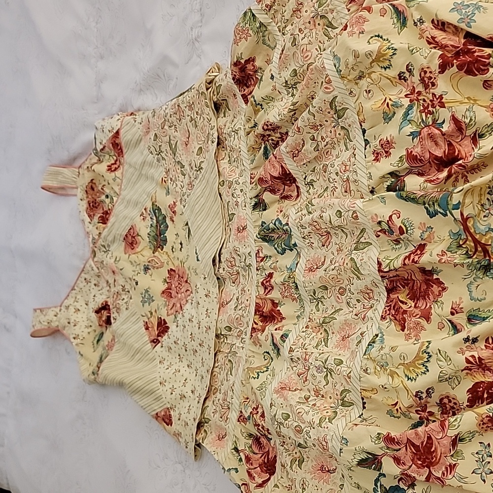 Jones Wear Jeans Brand Vintage 2 Piece Floral Patchwork Skirt And Top Size 16